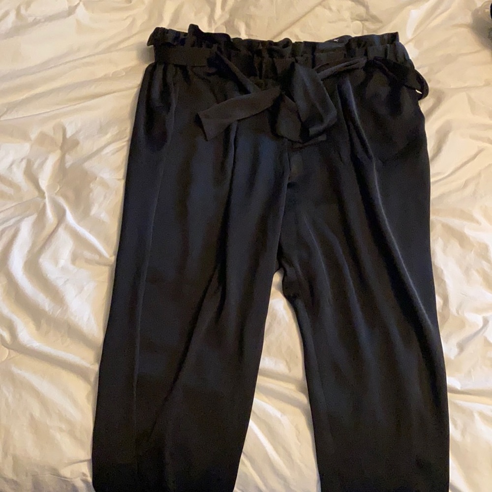 NWOT black silky paper bag waist slacks